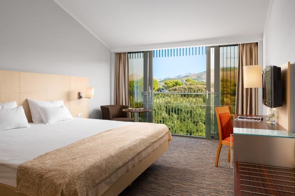 rooms-double-classic-room-park-view