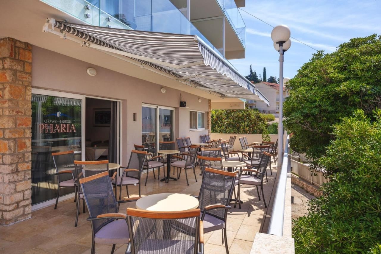 restaurants-restaurants