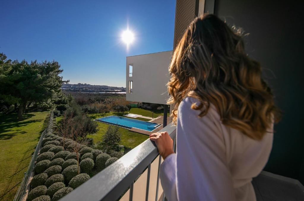 rooms-superior-room-balcony