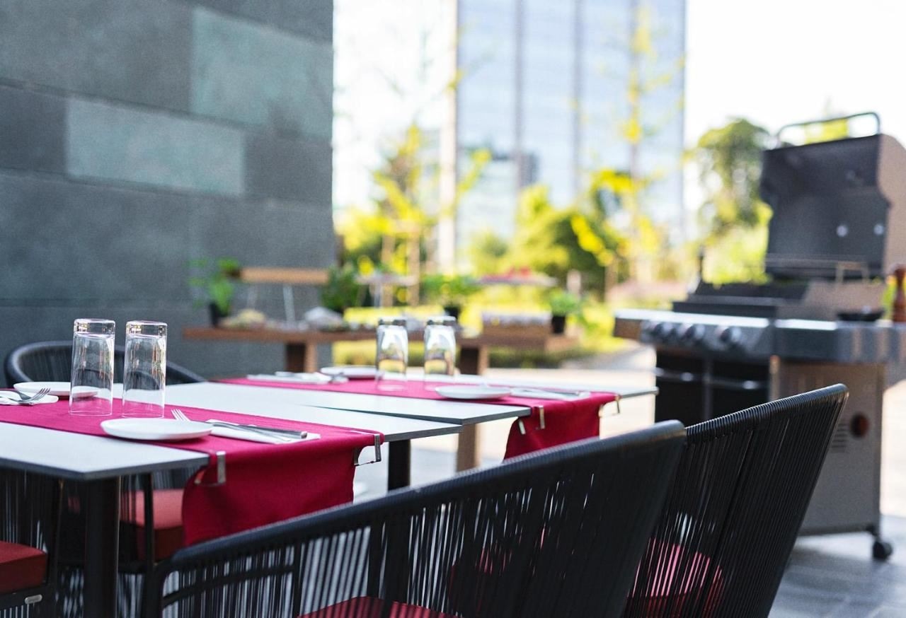 restaurants-restaurants