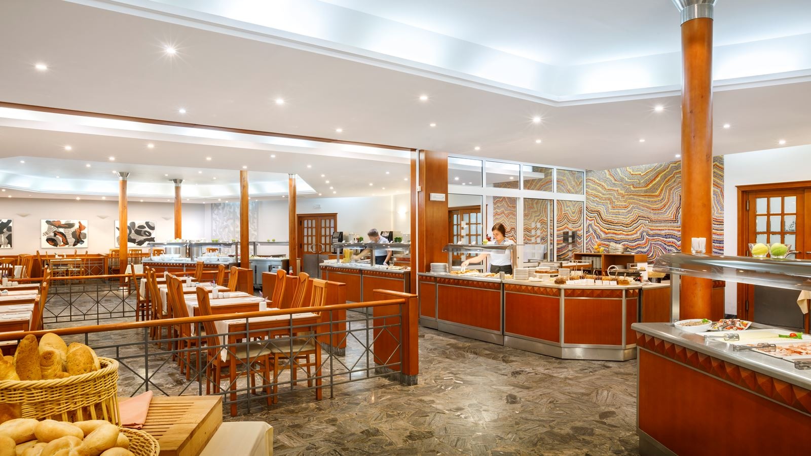 restaurants-restaurants