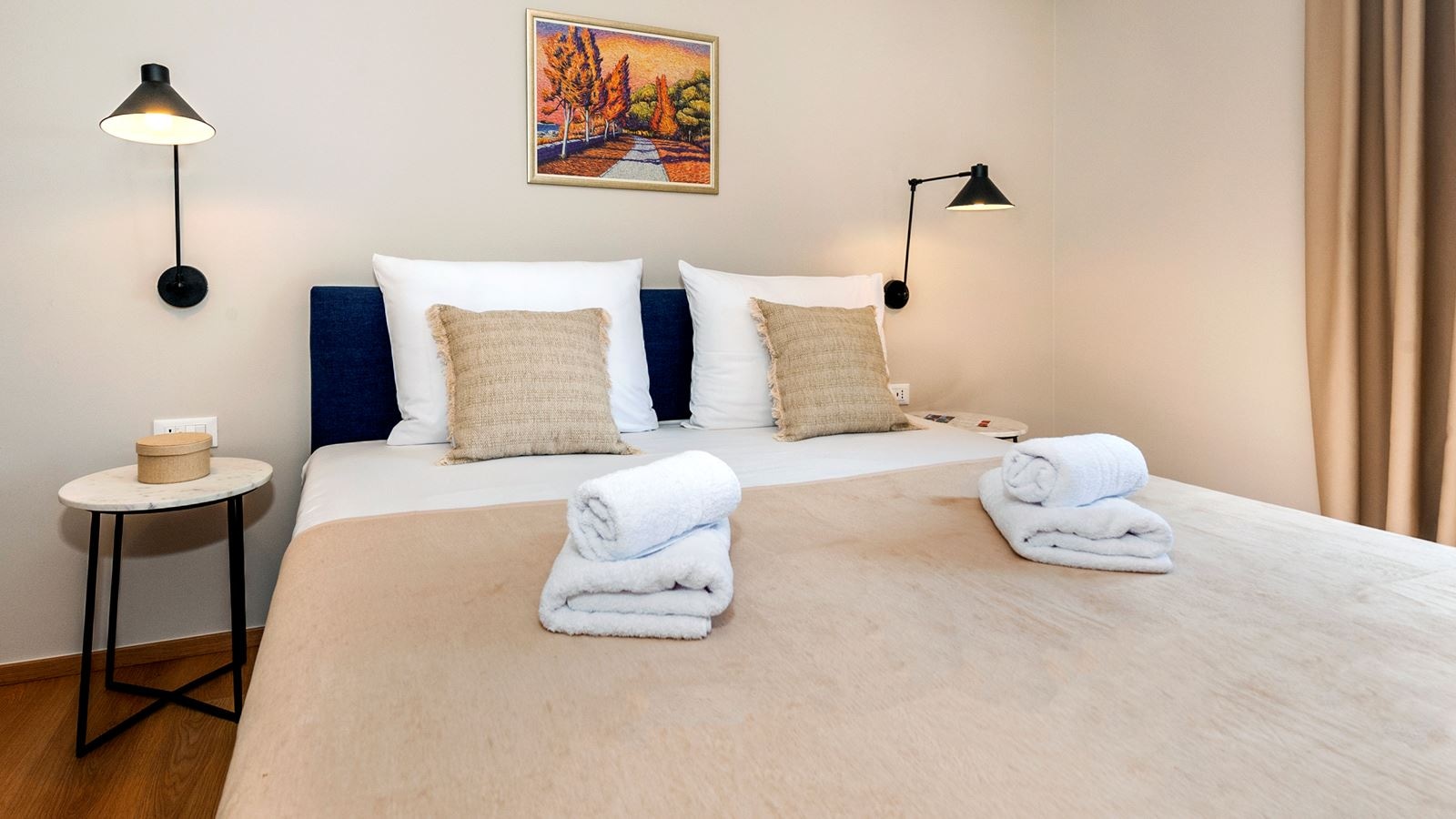 rooms-double-with-balcony