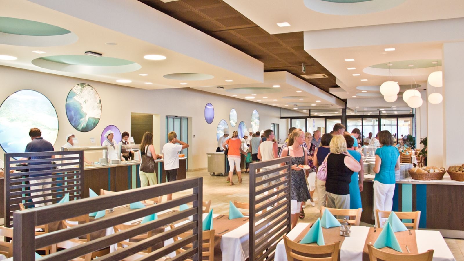 restaurants-restaurants