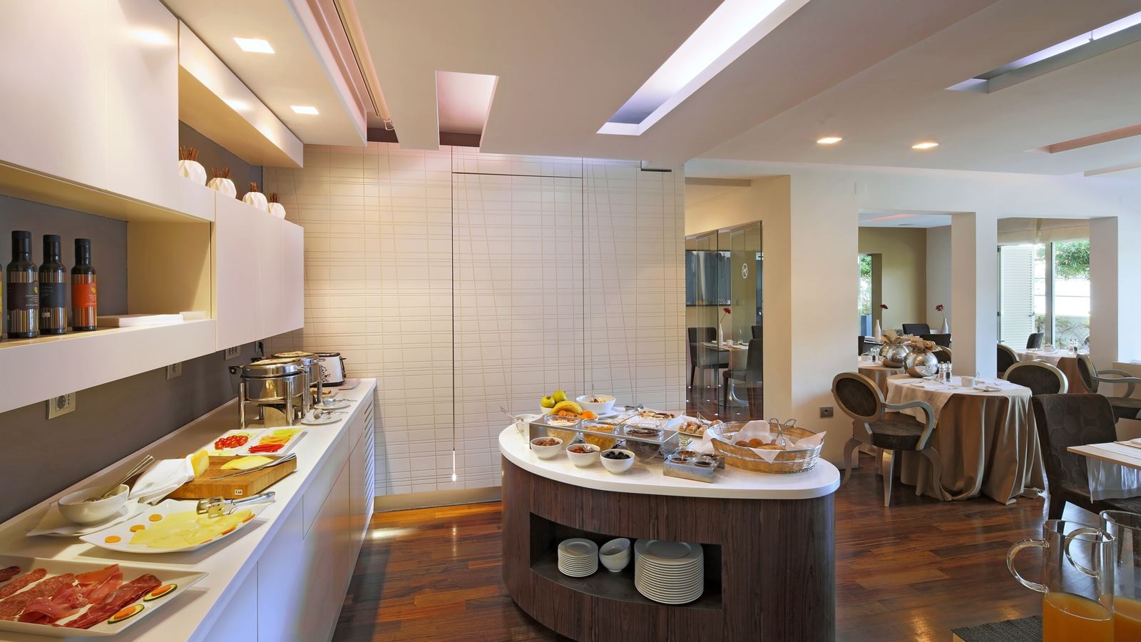 restaurants-restaurants