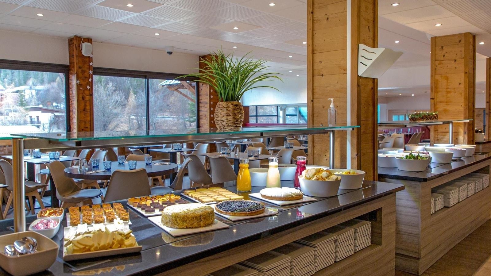 restaurants-restaurants