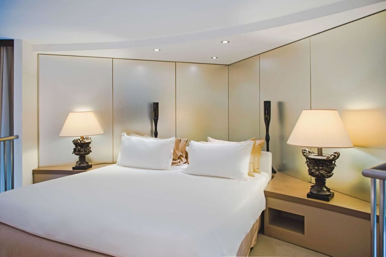 rooms-junior-suite-with-views