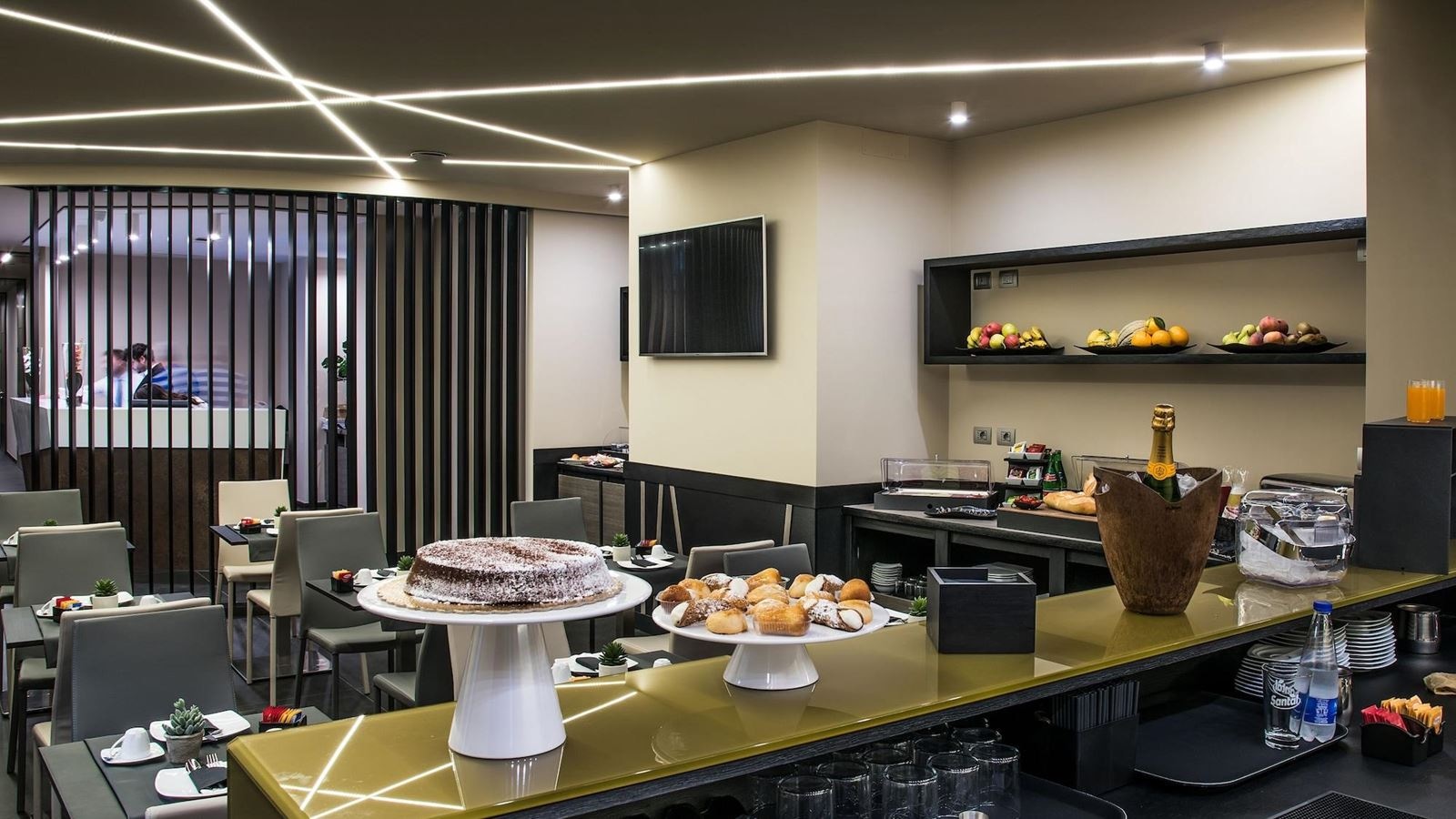 restaurants-restaurants