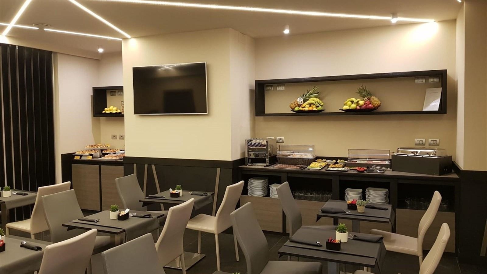 restaurants-restaurants