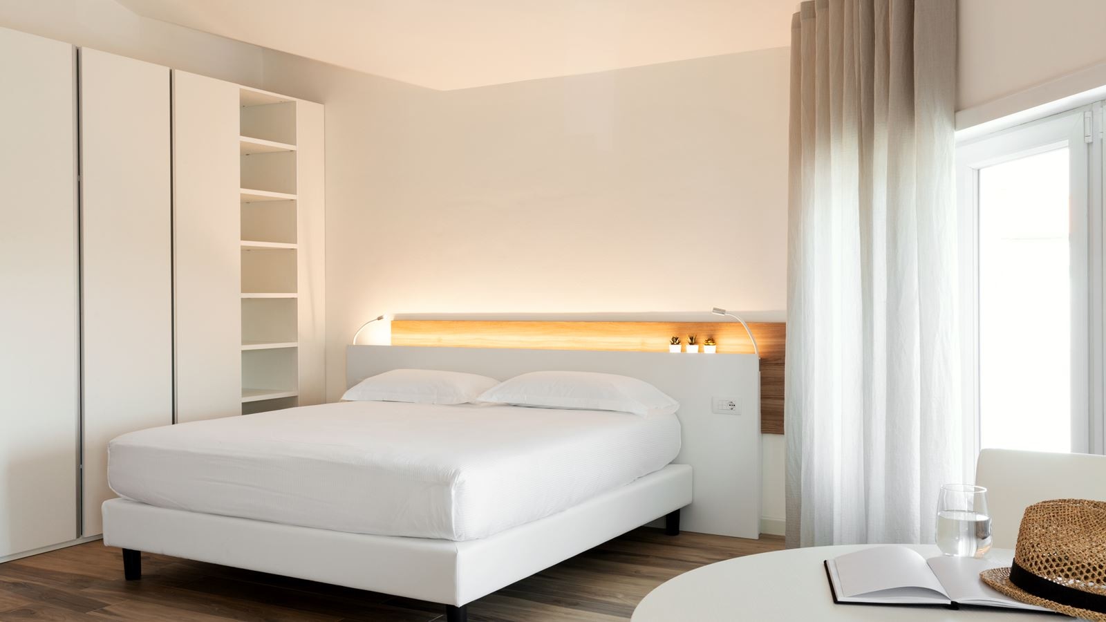 rooms-family-room-capacity-4