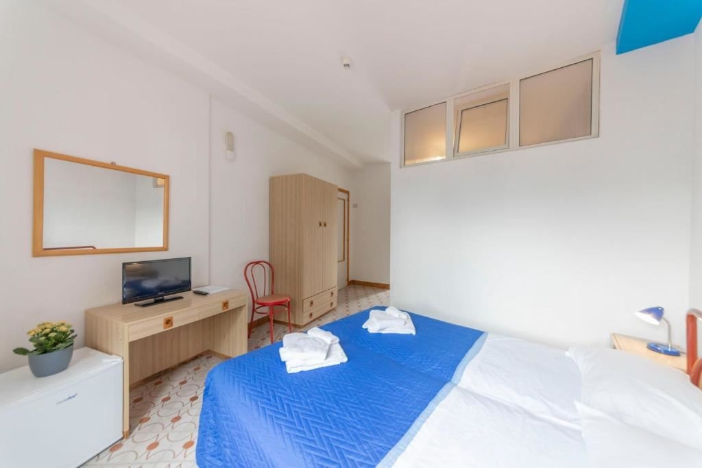 rooms-double-standard