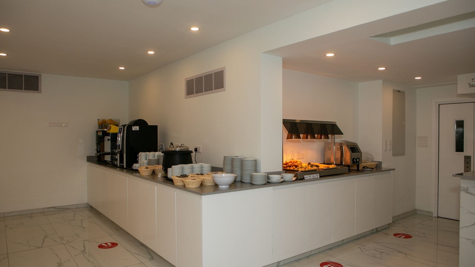 restaurants-restaurants