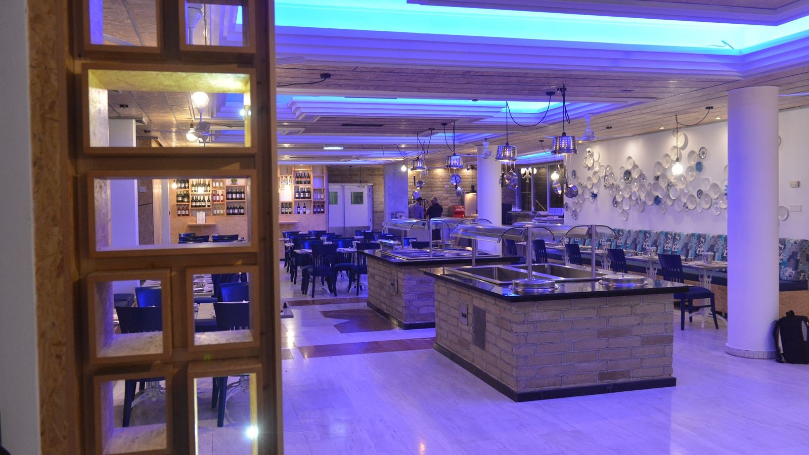 restaurants-restaurants