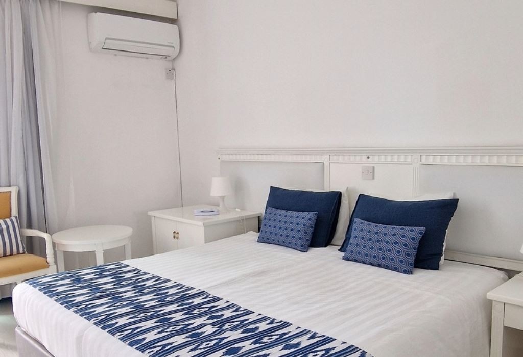 rooms-standard-room--inland-view-balcony-or-terrace-