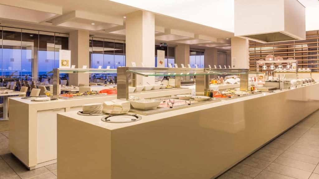 restaurants-main-restaurant