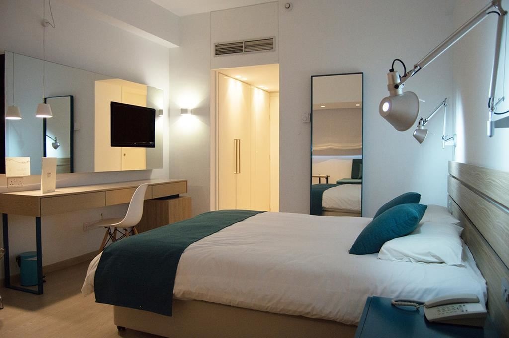 rooms-superior-side-sea-view