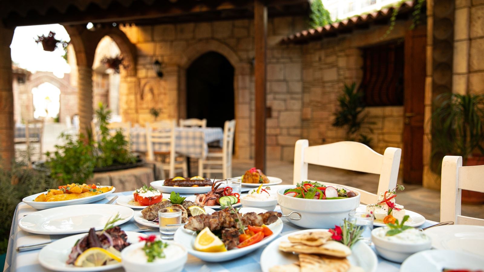 restaurants-restaurants