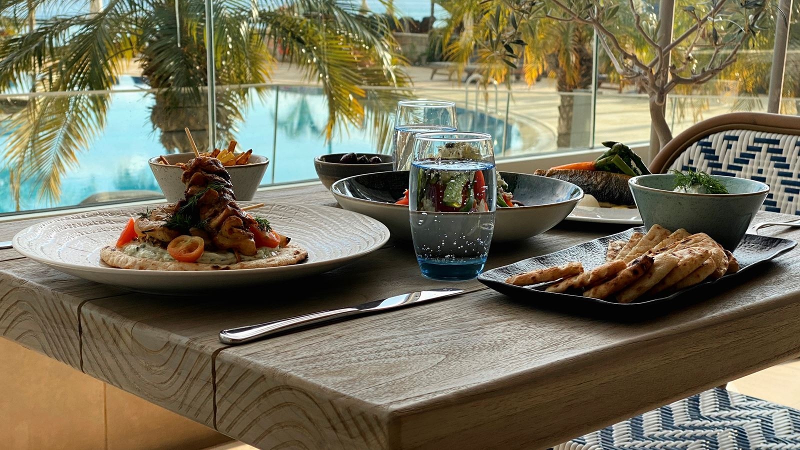 restaurants-restaurants