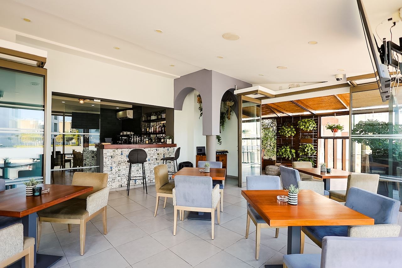 restaurants-restaurants