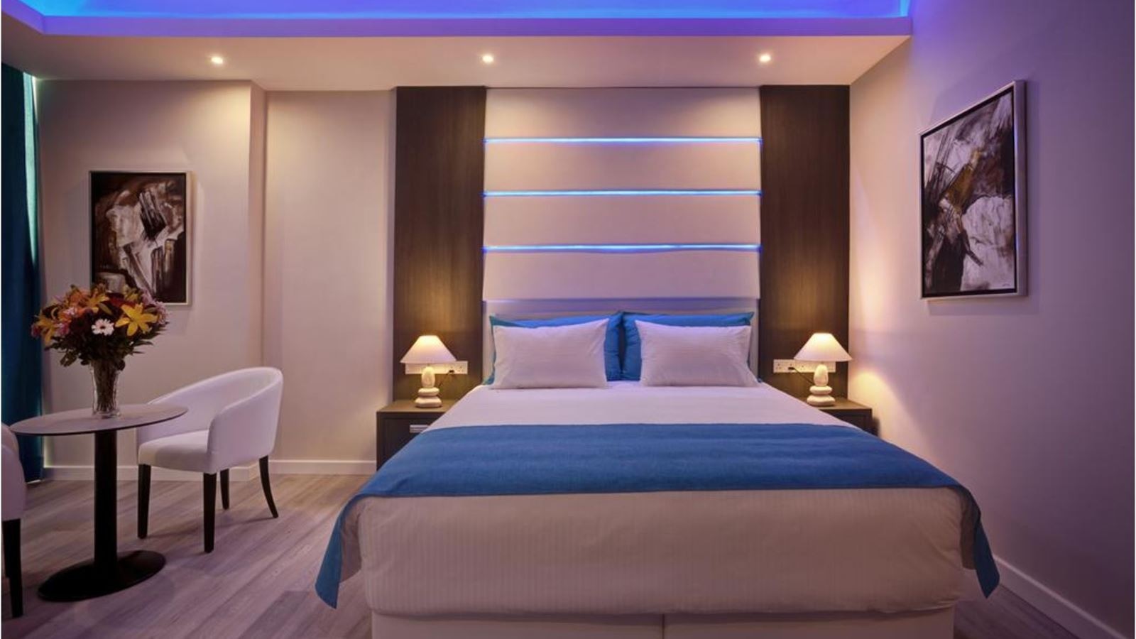 rooms-family-room-standard