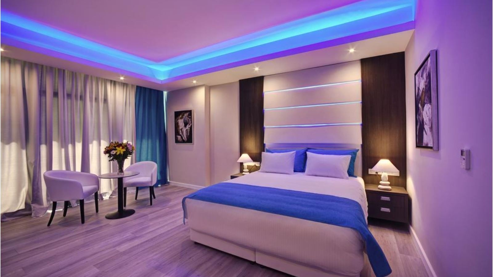 rooms-family-room-capacity-4