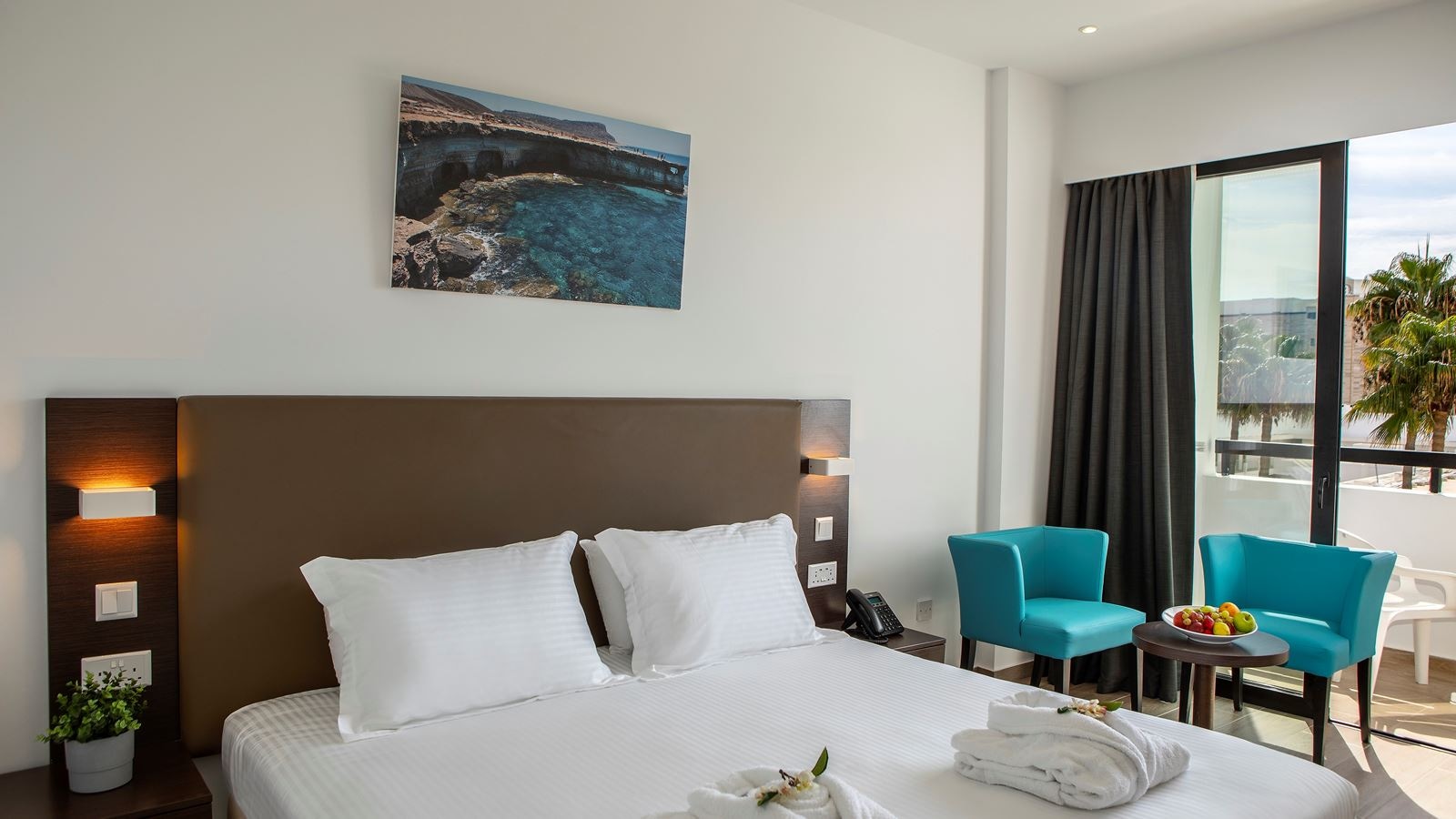 rooms-double-or-twin-side-sea-view