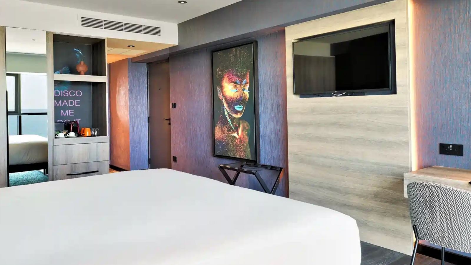 rooms-executive-room-sea-front