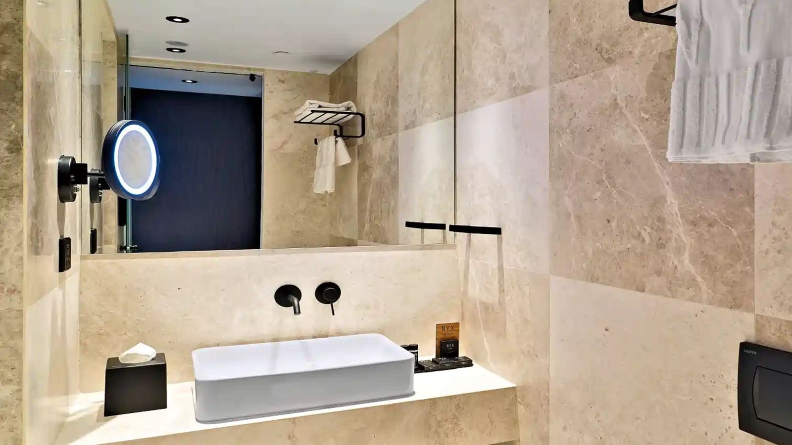 rooms-executive-room-inland-view