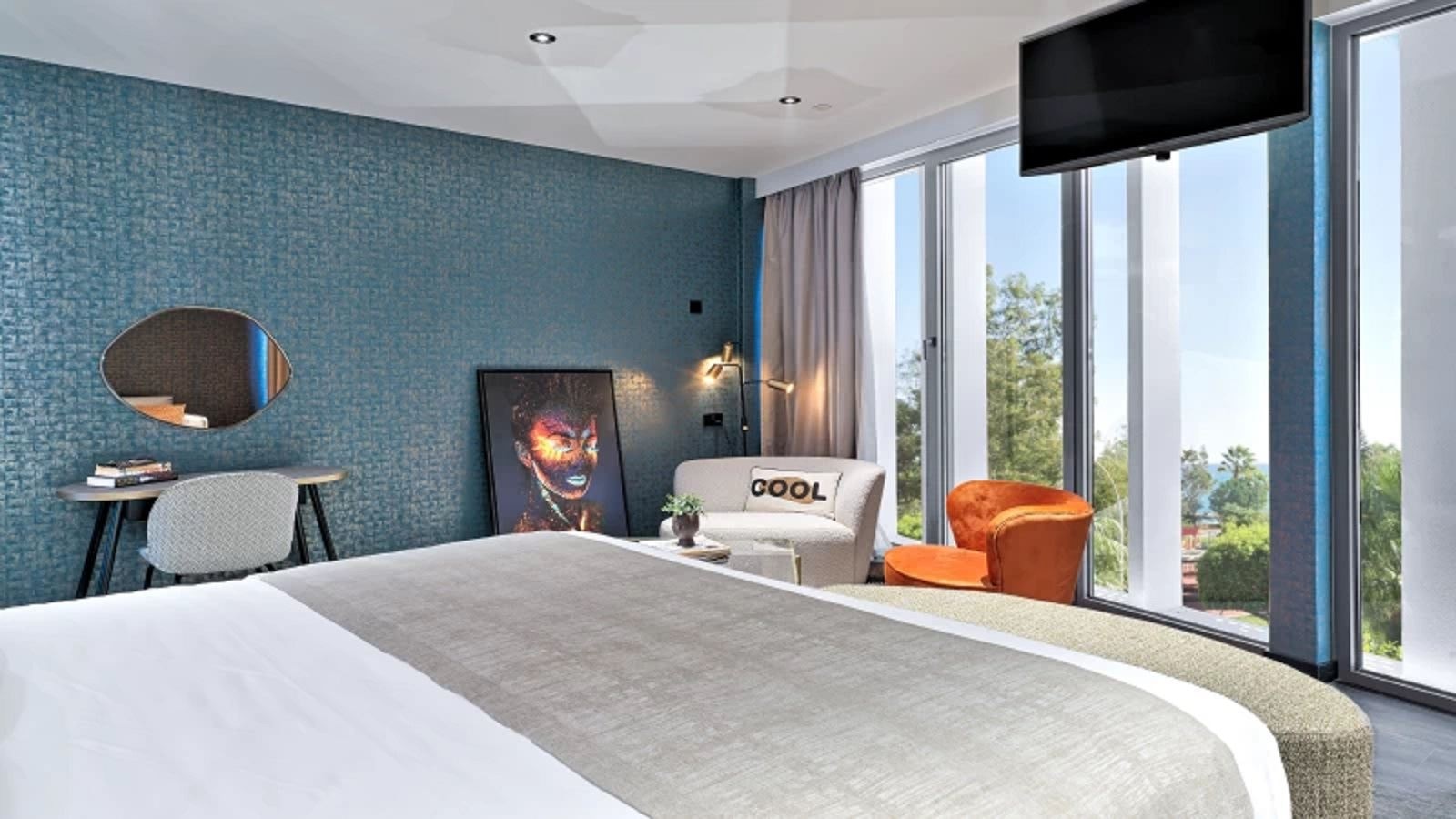 rooms-heavenly-suite-sea-front