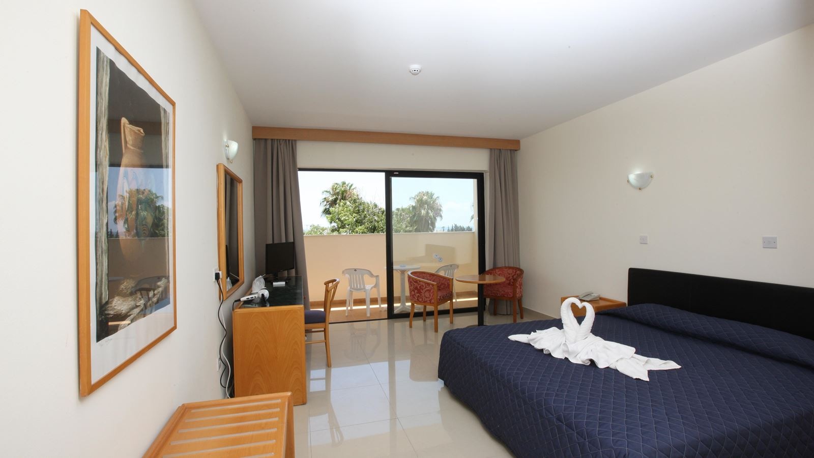 rooms-standard-room-with-balcony