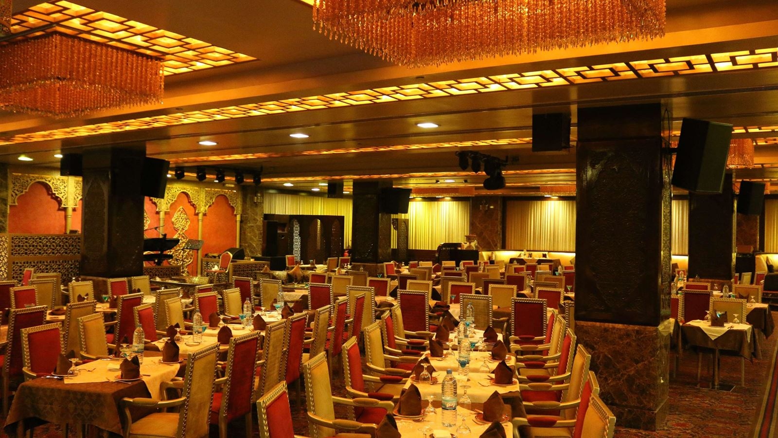 restaurants-restaurants