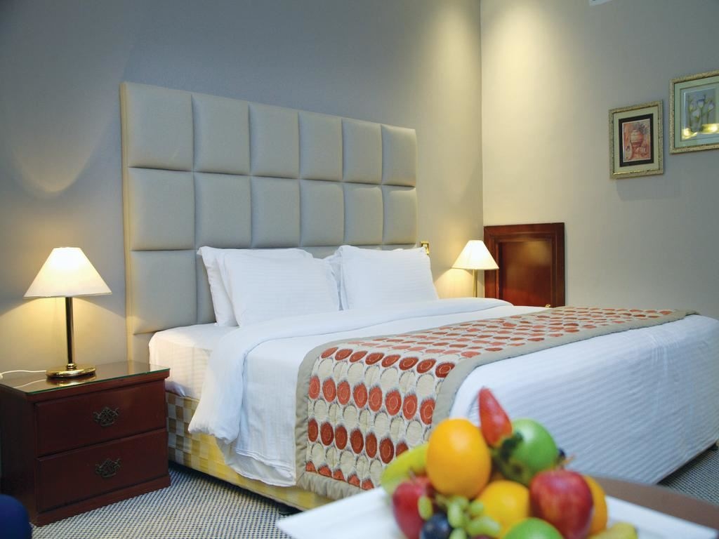 rooms-standard-deluxe-room