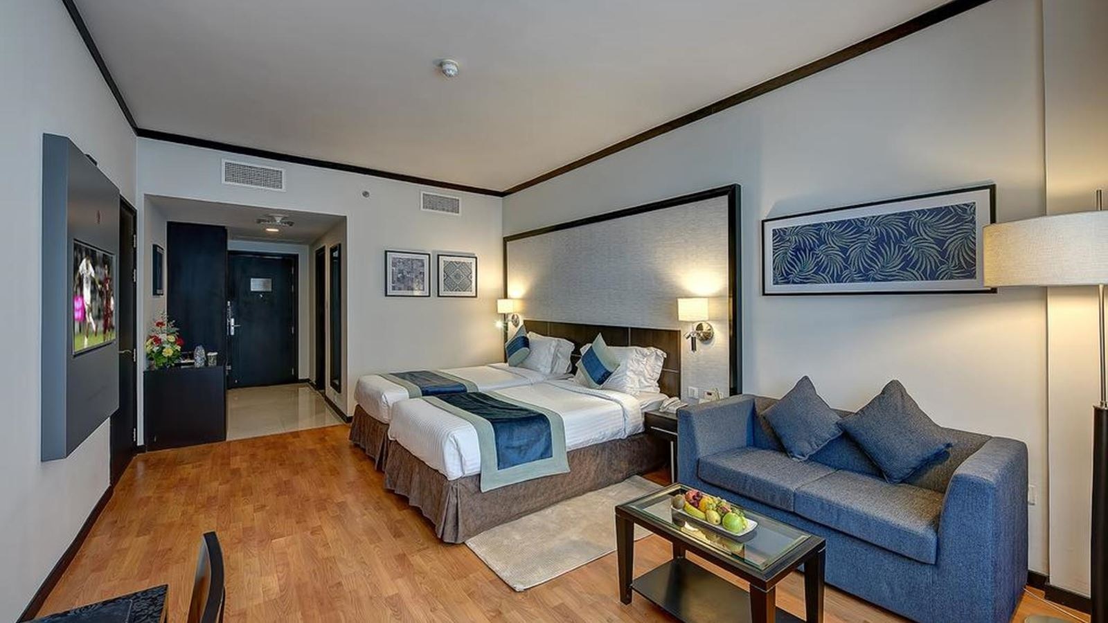 rooms-family-room-deluxe