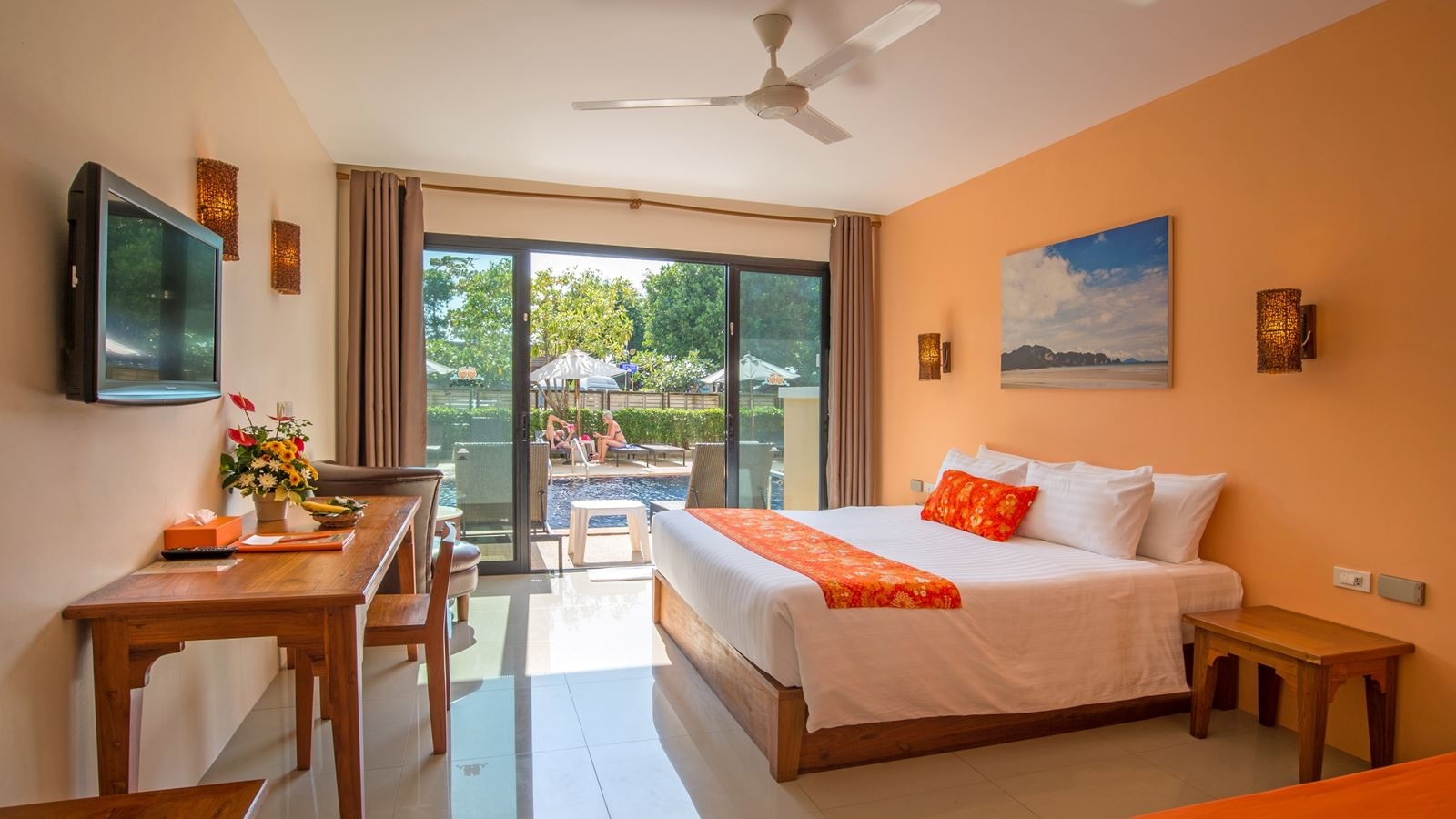 rooms-deluxe-pool-access