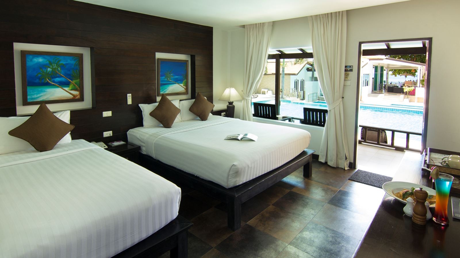 rooms-superior-pool-side