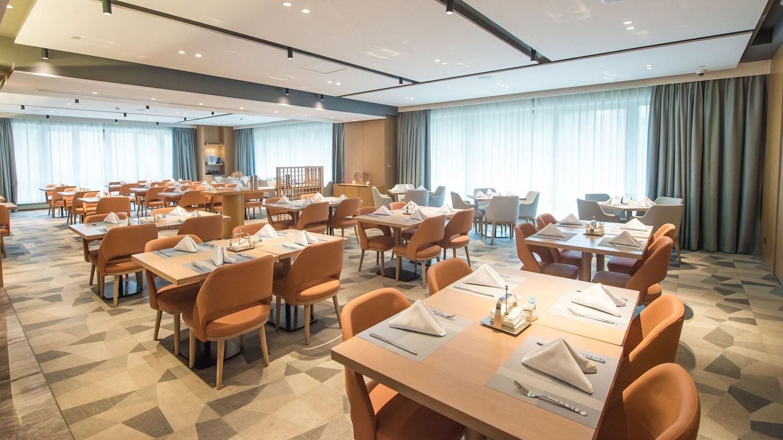 restaurants-restaurants