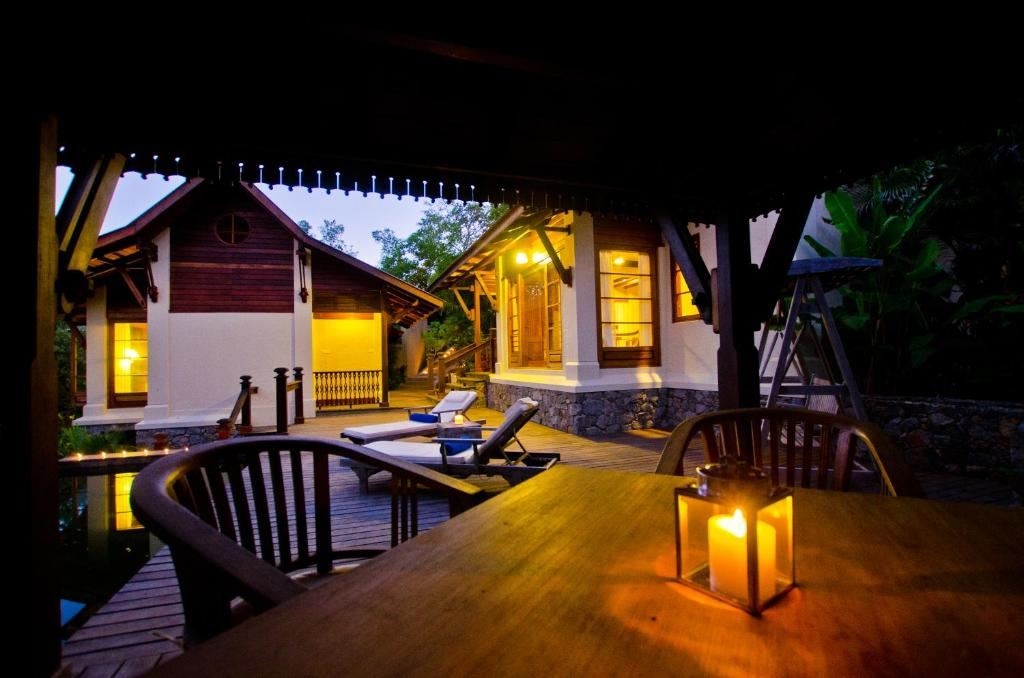 rooms-private-pool-billa