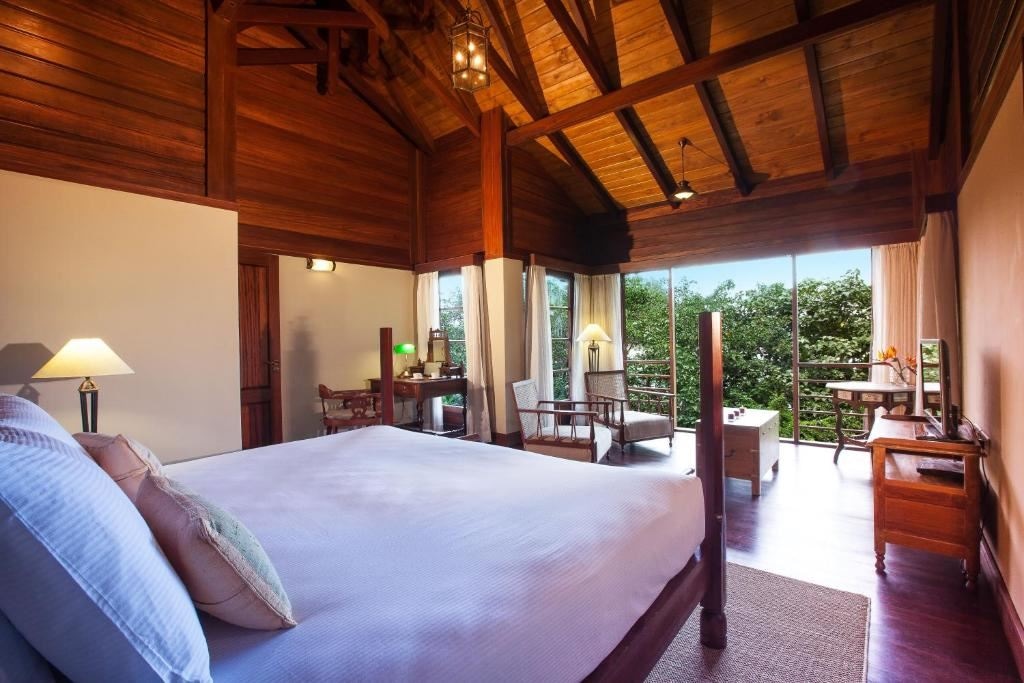 rooms-2-bedroom-enchanted-signature-villa