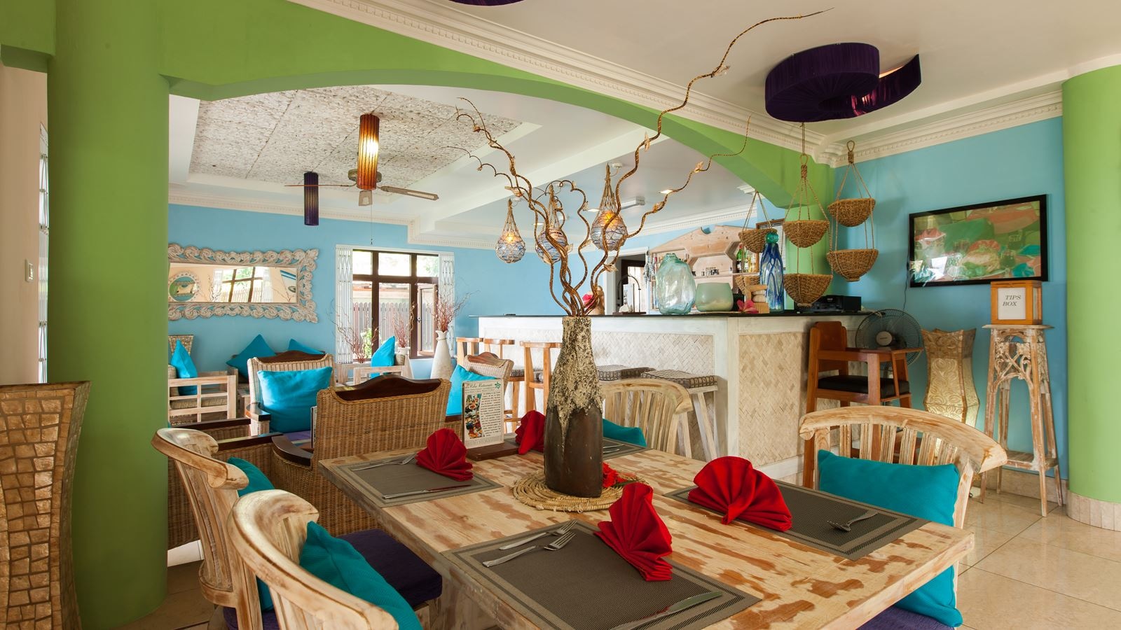 restaurants-restaurants