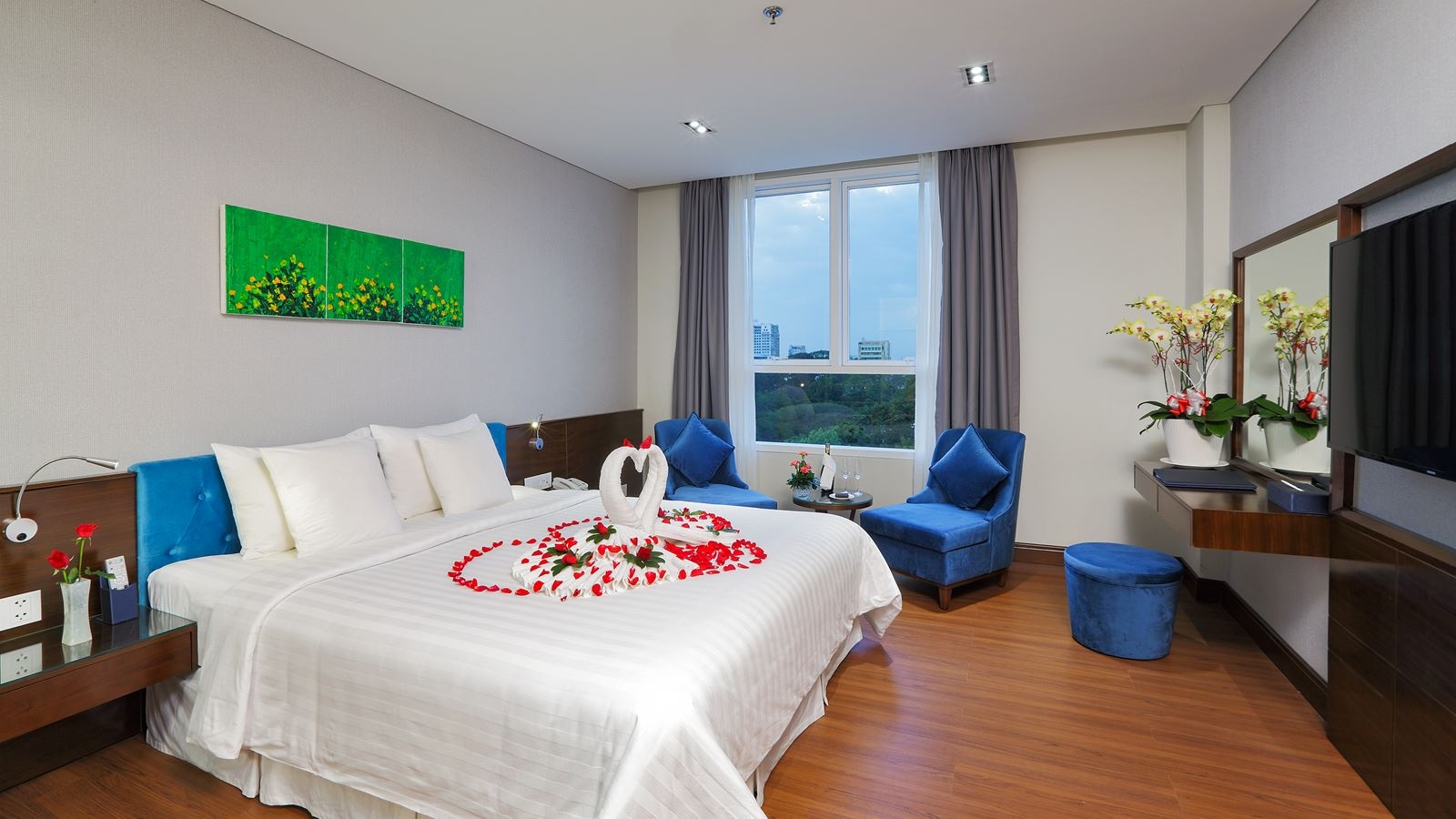 rooms-park-view-room