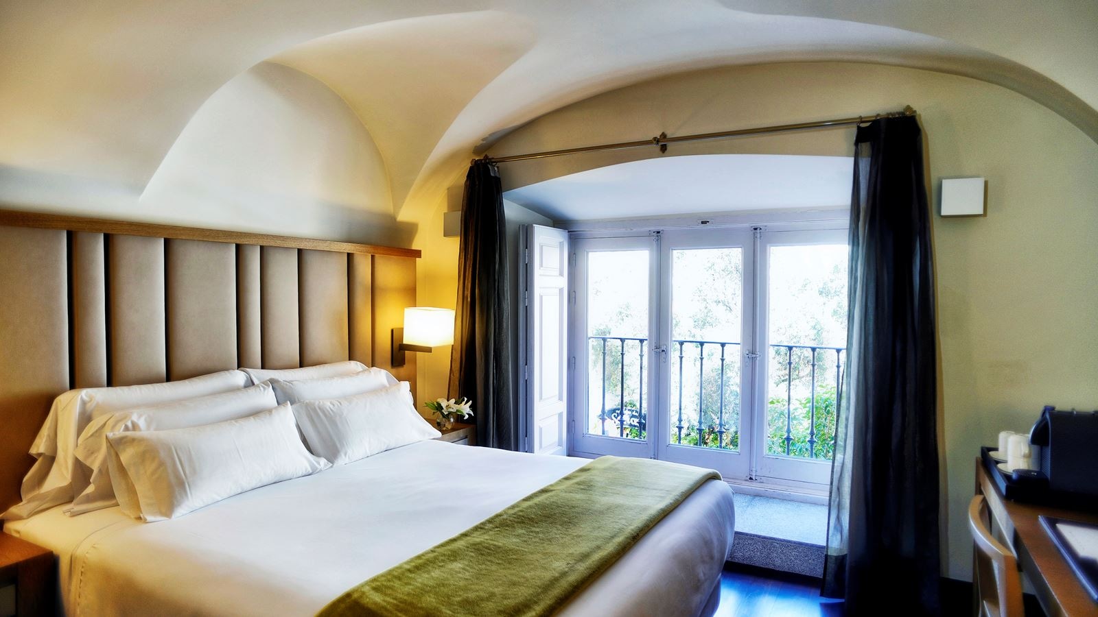 rooms-double-deluxe-capacity-2