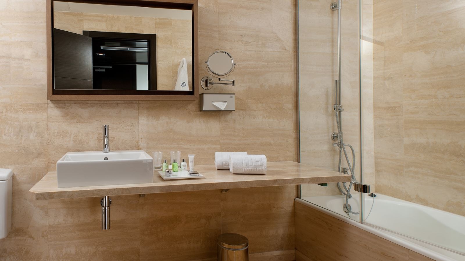 rooms-double-deluxe-capacity-2