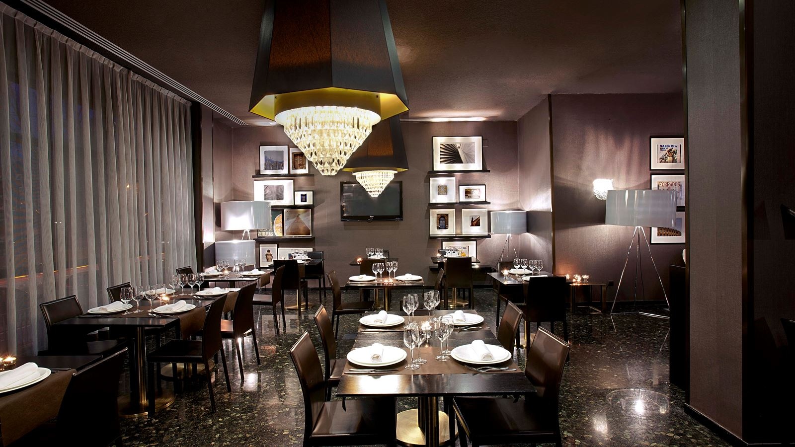 restaurants-restaurants