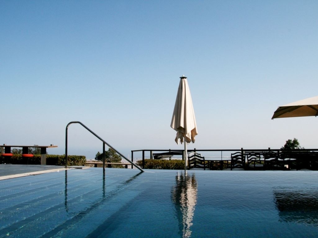 pools-outdoor--indoor-pool