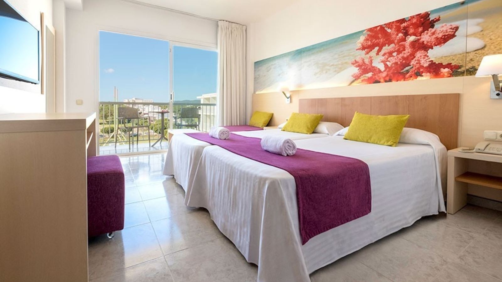 rooms-double-or-twin-premium