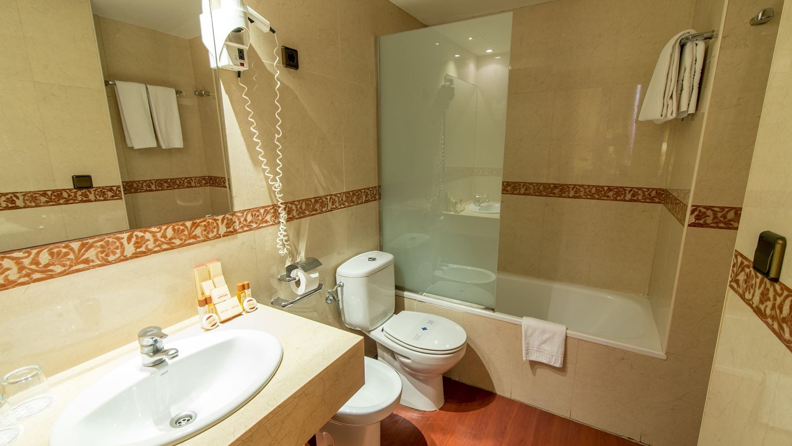 rooms-family-room-standard