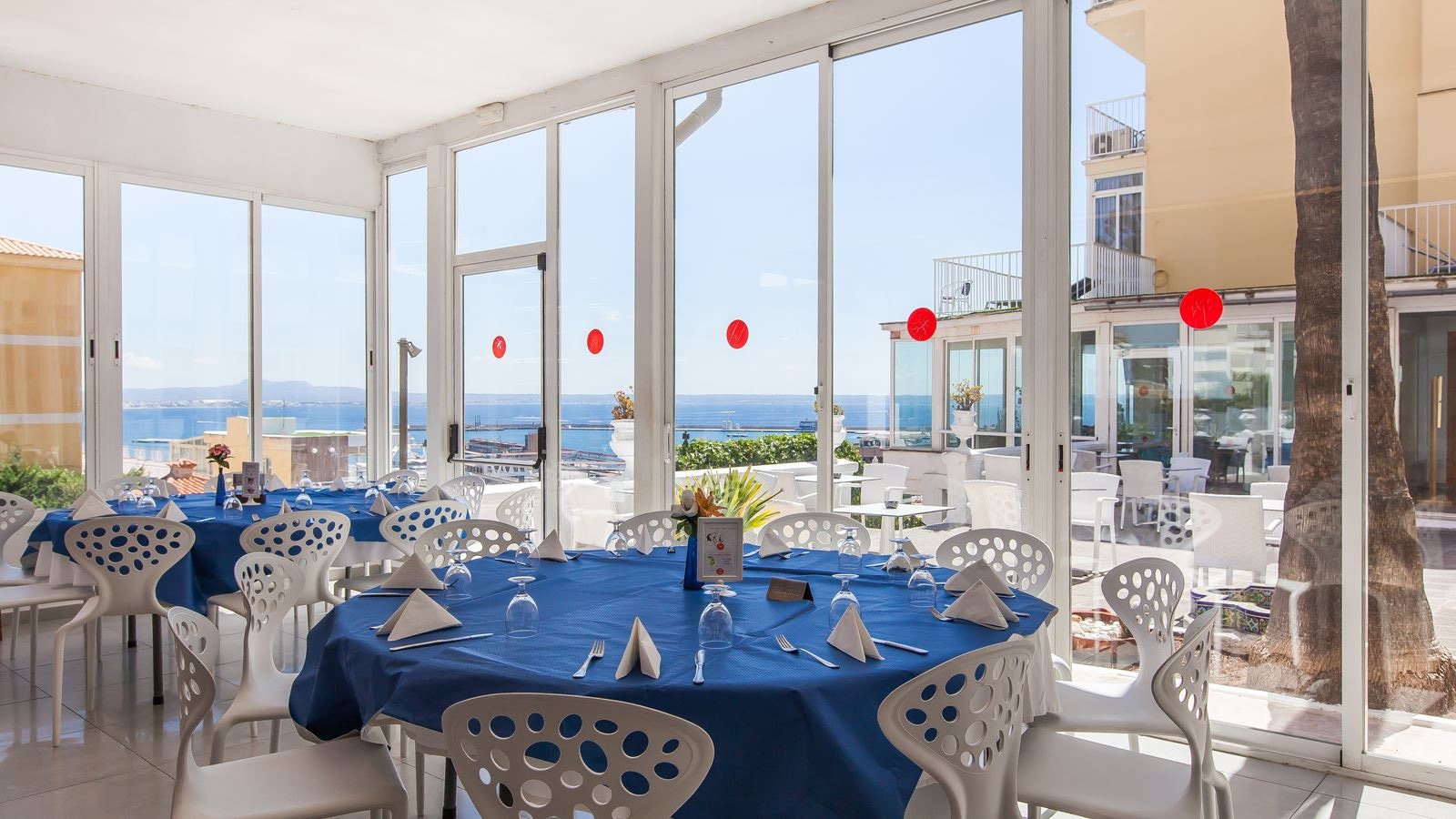 restaurants-restaurants