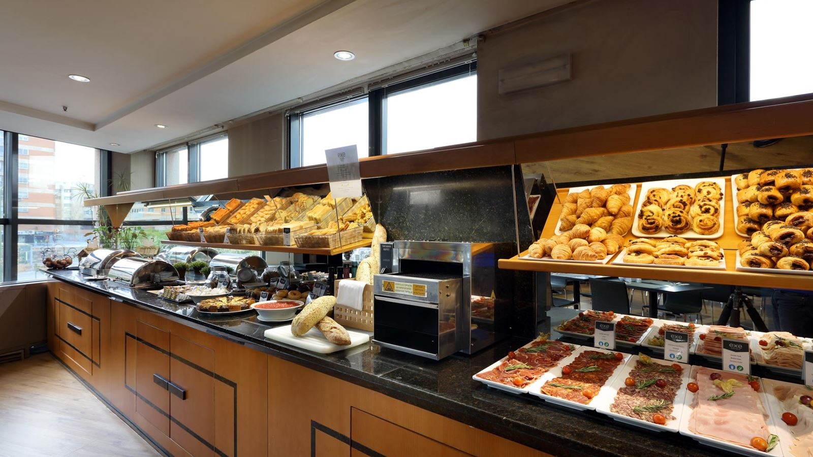 restaurants-restaurants