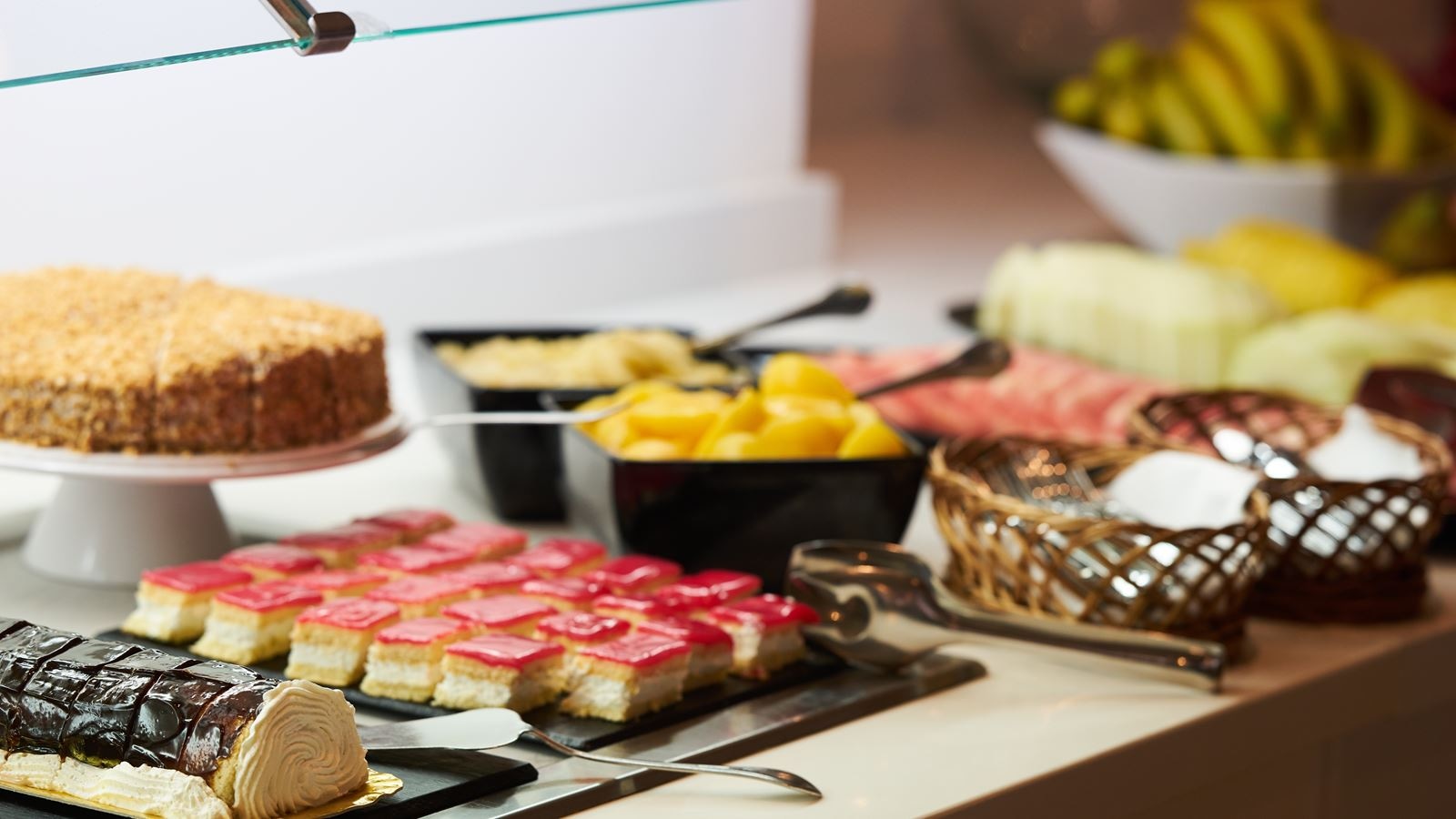 restaurants-restaurants