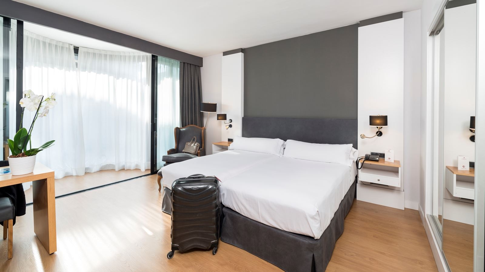 rooms-suite-capacity-4