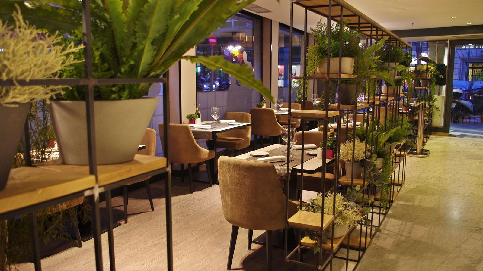 restaurants-restaurants